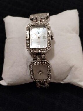 BEAUTIFUL VINTAGE ART DECO INSPIRED WOMENS WATCH BRACLET